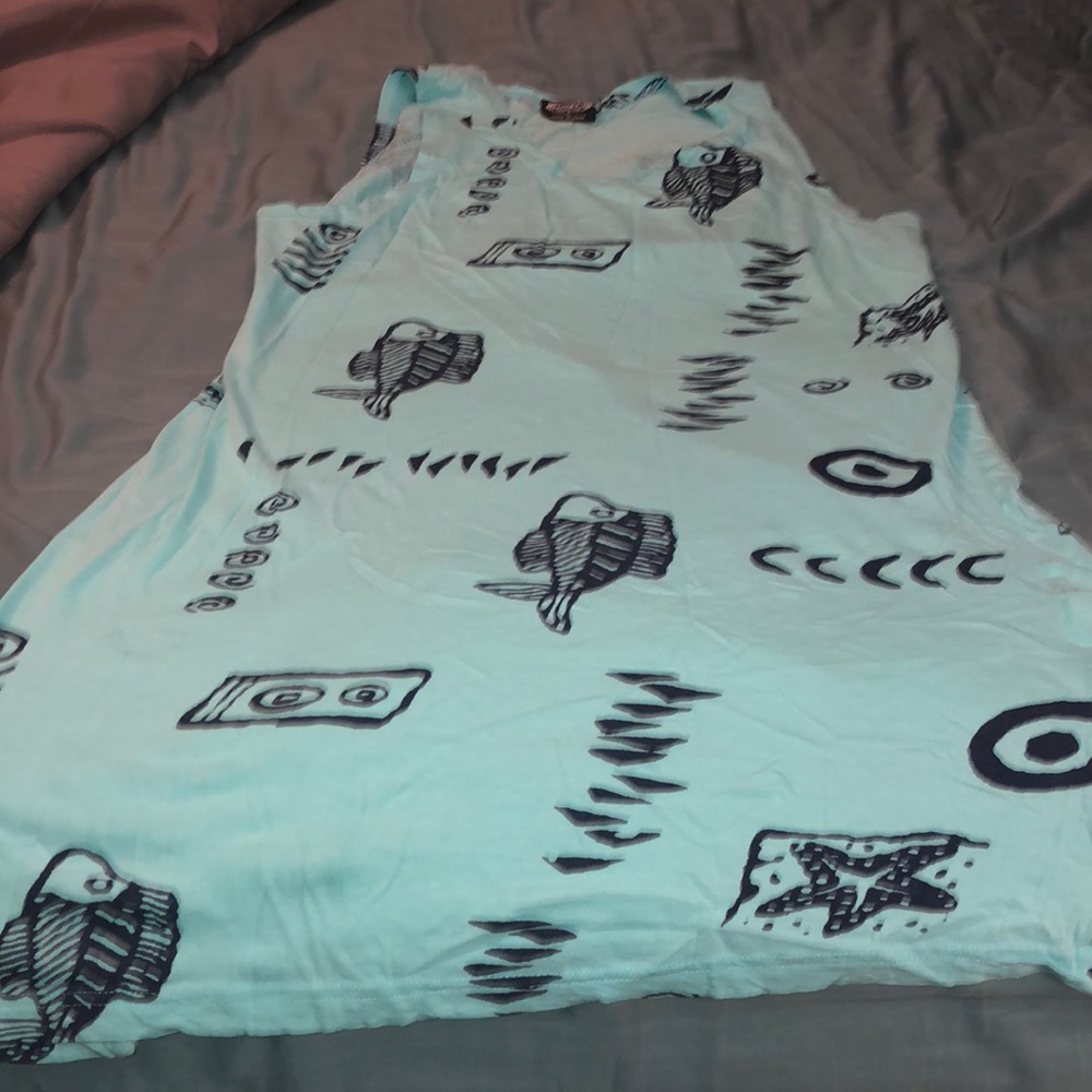 Beach/Pool Coverup - Picture 2 of 3